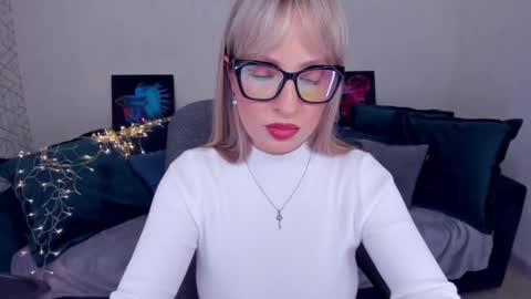 Elisabeth online show from 02/21/25, 04:59