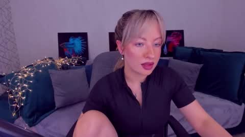 Elisabeth online show from 02/24/25, 04:58