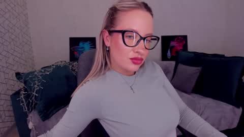 Elisabeth online show from 03/03/25, 08:00