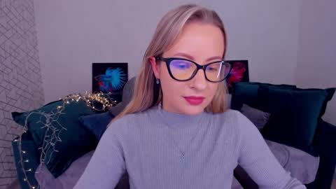 Elisabeth online show from 03/12/25, 12:47