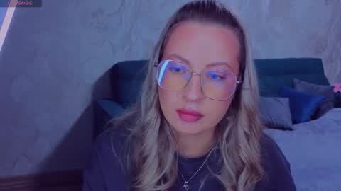 Elisabeth online show from 09/16/25, 07:15