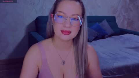 Elisabeth online show from 10/23/25, 09:57