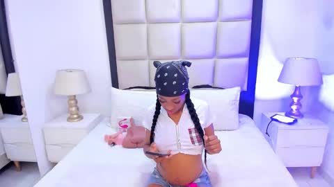 elisabettamonroy online show from 10/29/25, 04:42