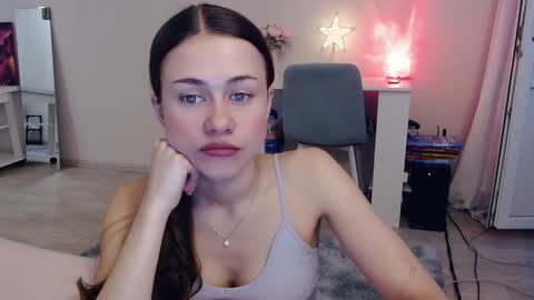 Elis online show from 12/23/25, 05:16