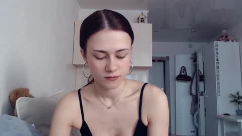 Elis online show from 03/20/26, 05:23