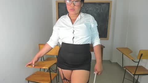 elise online show from 02/07/26, 01:26