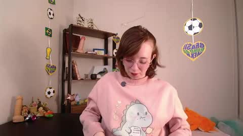 Snapshot of elise_nyx chatting on 06/09/26, 11:55 elise_nyx online show from 06/09/26, 11:55