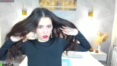 Elise online show from 03/26/26, 01:01