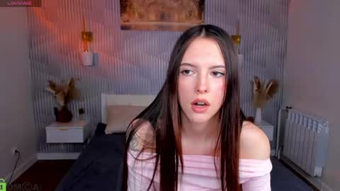 Elise online show from 04/17/26, 09:34