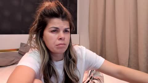 Elly online show from 03/15/26, 08:59