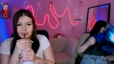 Snapshot of elison_soul chatting on 03/28/26, 12:21 elison online show from 03/28/26, 12:21