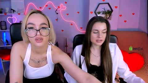 Snapshot of elison_soul chatting on 03/30/26, 05:41 elison online show from 03/30/26, 05:41