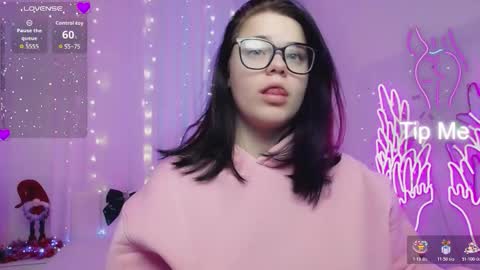 Eliss online show from 12/16/25, 07:24