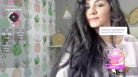 Snapshot of elissa_iris chatting on 12/27/24, 06:53 E L I S S A online show from 12/27/24, 06:53