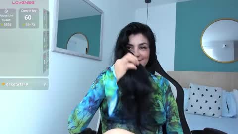 Snapshot of elissa_iris chatting on 03/06/25, 02:19 E L I S S A online show from 03/06/25, 02:19