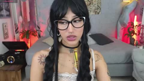 Elissecinnamon online show from 05/24/26, 10:04