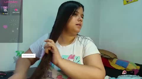 Snapshot of elisuarez_ chatting on 09/11/25, 07:08 Eliss online show from 09/11/25, 07:08