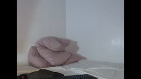 elitemanu online show from 12/04/25, 03:49