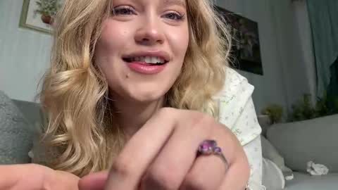 Stephanie online show from 01/08/26, 12:02