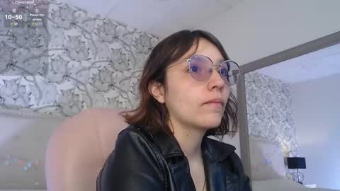 Eliza online show from 12/14/25, 07:40