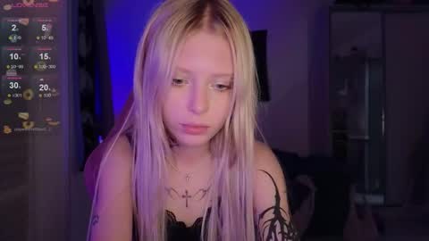 Elizabeth online show from 10/26/25, 08:48