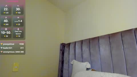 Snapshot of eliza_sanz chatting on 12/03/24, 12:57 My name is ElizaPVT is open online show from 12/03/24, 12:57