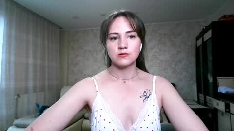 Elizabeth online show from 04/26/26, 10:02