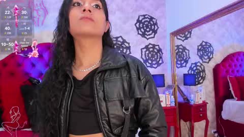 Elizabet Taylor online show from 10/14/25, 01:50