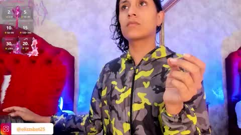 Elizabet Taylor online show from 12/17/25, 01:28