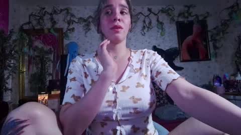 Snapshot of elizabeth77_ chatting on 10/11/25, 09:13 Elizabeth online show from 10/11/25, 09:13