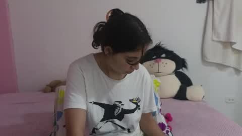 elizabeth online show from 04/20/26, 04:21