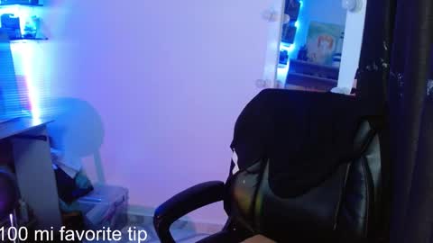 Snapshot of elizabeth_martinez98 chatting on 02/11/25, 03:08 Elizabeth Martinez online show from 02/11/25, 03:08