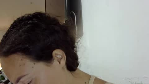 Snapshot of elizabeth_martinez_ chatting on 11/24/25, 07:13 Elizabeth Martinez online show from 11/24/25, 07:13