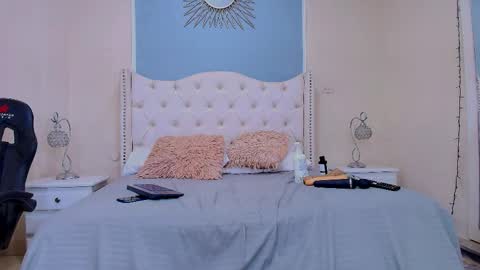 Elizabeth  online show from 03/27/26, 09:58