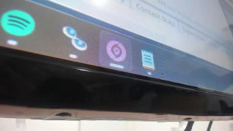 Elizabeth online show from 04/08/26, 01:00