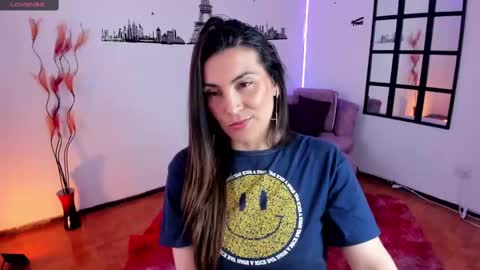 Elizabeth online show from 02/18/25, 04:59