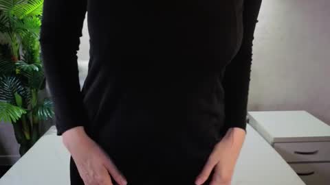 Elizabeth online show from 03/10/26, 08:30