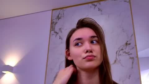 Snapshot of elizabethcash chatting on 02/12/25, 10:48 Elizabeth online show from 02/12/25, 10:48