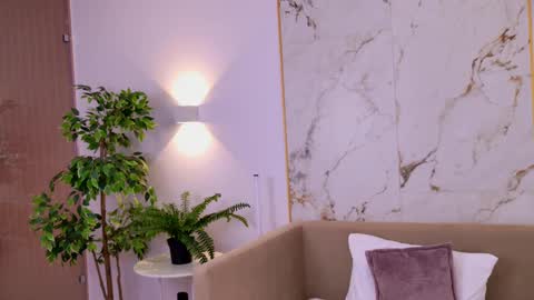 Snapshot of elizabethcash chatting on 03/06/25, 10:26 Elizabeth online show from 03/06/25, 10:26