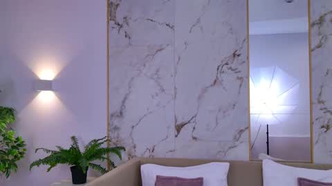 Snapshot of elizabethcash chatting on 11/23/25, 04:07 Elizabeth online show from 11/23/25, 04:07