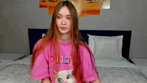 Snapshot of elizabethcash chatting on 02/21/26, 03:29 Elizabeth online show from 02/21/26, 03:29