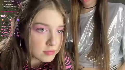 elizabethh_brown online show from 06/18/26, 04:44