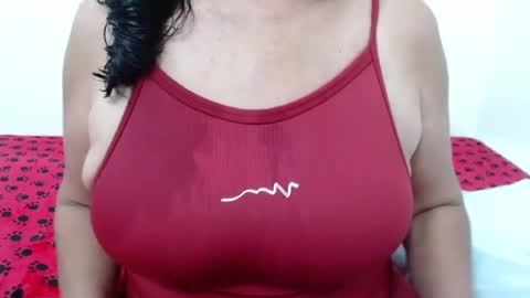 ElizabethMiler online show from 06/13/26, 08:29
