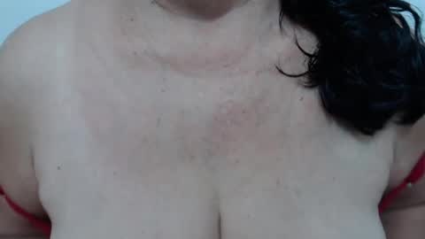 Snapshot of elizabethmiler chatting on 07/15/26, 05:07 ElizabethMiler online show from 07/15/26, 05:07