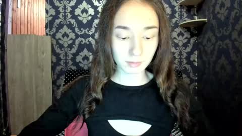 elizabethrice online show from 12/20/24, 07:39