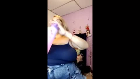 Elizabeth online show from 12/14/25, 11:42