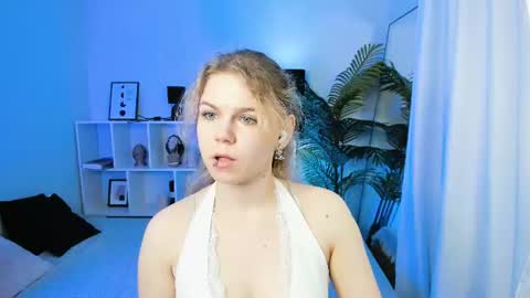 Snapshot of elizabethvane chatting on 07/05/26, 06:42 Elizabeth online show from 07/05/26, 06:42