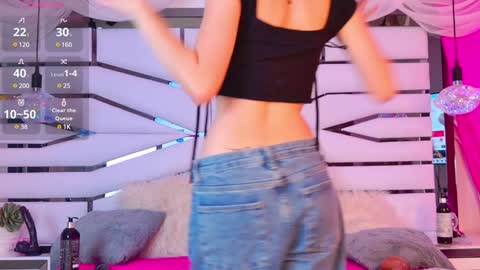 Elizabet online show from 12/04/24, 01:25