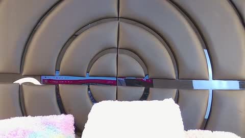 Elizabet online show from 01/19/25, 06:32