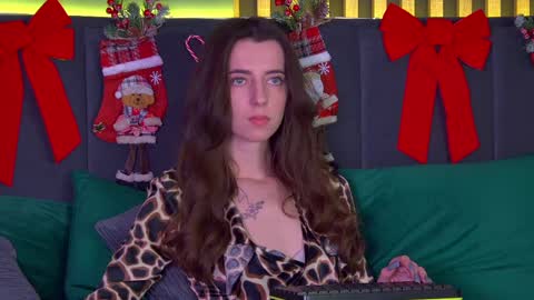 Snapshot of elizabetwilsoon chatting on 01/10/25, 04:20 Elizabet online show from 01/10/25, 04:20